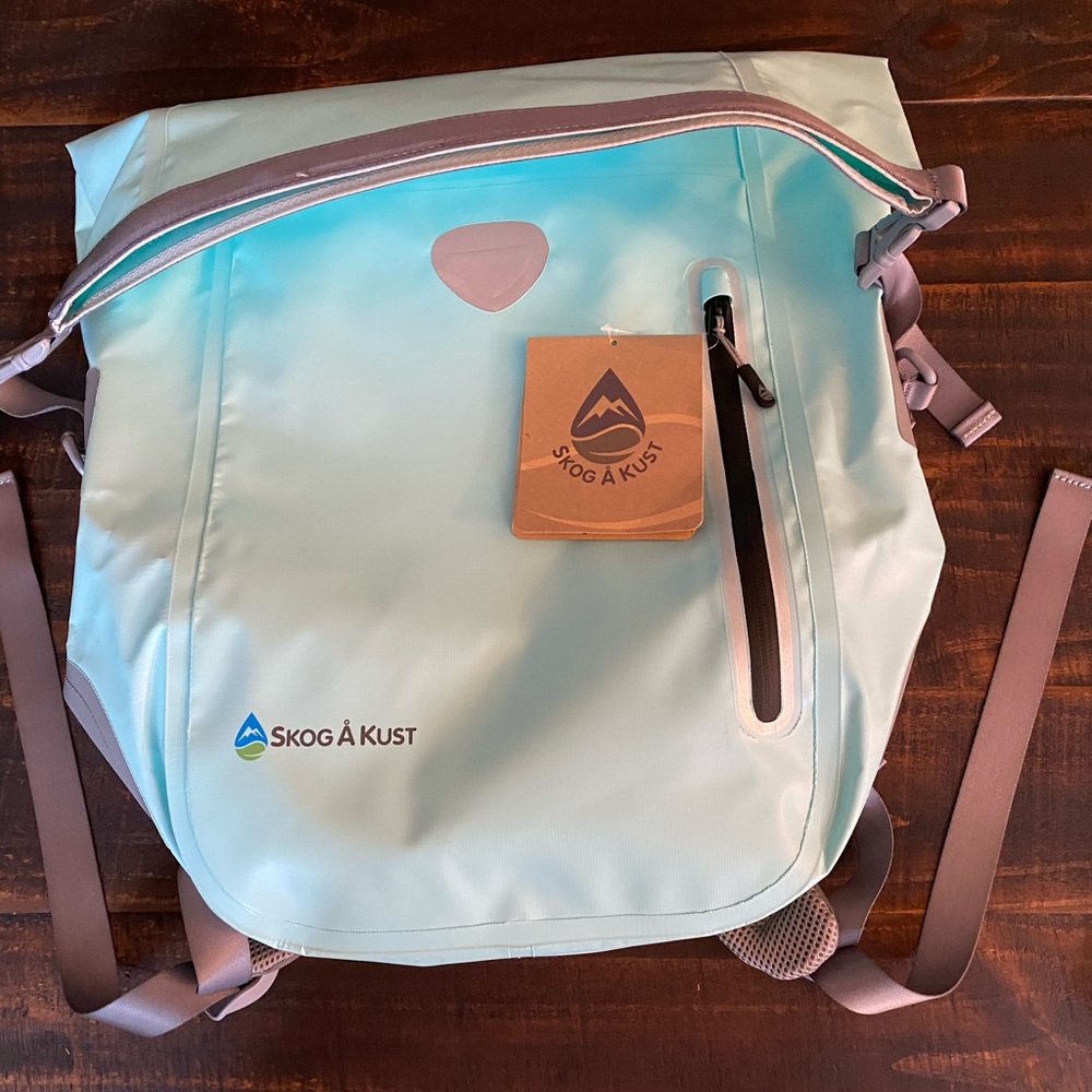 SKOG A KUST FLOATING BACKPACK NEW WATERPROOF